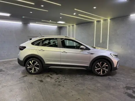 VOLKSWAGEN Nivus 1.0 4P FLEX 200 TSI HIGHLINE TURBO AUTOMTICO, Foto 2