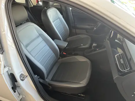 VOLKSWAGEN Nivus 1.0 4P FLEX 200 TSI HIGHLINE TURBO AUTOMTICO, Foto 6