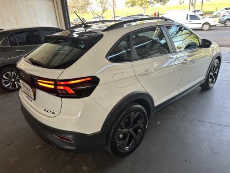 VOLKSWAGEN Nivus 1.0 4P FLEX 200 TSI HIGHLINE TURBO AUTOMTICO, Foto 9