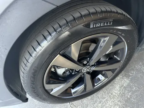VOLKSWAGEN Nivus 1.0 4P FLEX 200 TSI HIGHLINE TURBO AUTOMTICO, Foto 13
