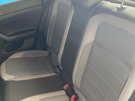 VOLKSWAGEN Nivus 1.0 4P FLEX 200 TSI HIGHLINE TURBO AUTOMTICO, Foto 15