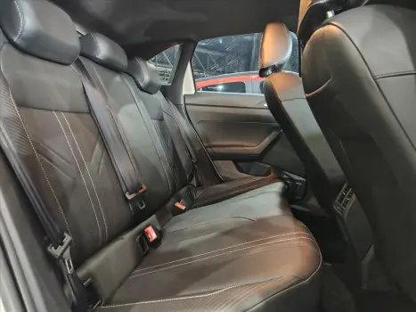 VOLKSWAGEN Nivus 1.0 4P FLEX 200 TSI HIGHLINE TURBO AUTOMTICO, Foto 15