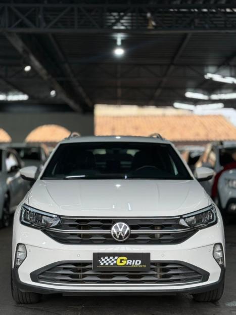 VOLKSWAGEN Nivus 1.0 4P FLEX 200 TSI HIGHLINE TURBO AUTOMÁTICO, Foto 3 VOLKSWAGEN Nivus 1.0 4P FLEX 200 TSI HIGHLINE TURBO AUTOMÁTICO, Foto 3