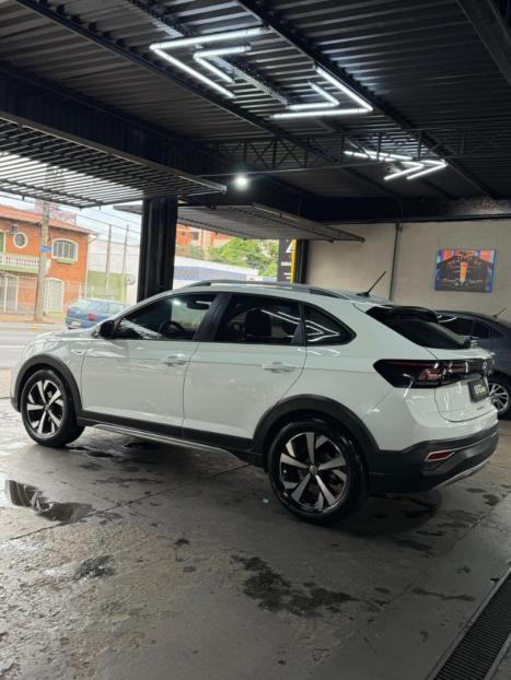 VOLKSWAGEN Nivus 1.0 4P FLEX 200 TSI HIGHLINE TURBO AUTOMÁTICO, Foto 5 VOLKSWAGEN Nivus 1.0 4P FLEX 200 TSI HIGHLINE TURBO AUTOMÁTICO, Foto 5