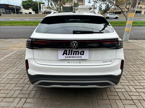 VOLKSWAGEN Nivus 1.0 4P FLEX 200 TSI HIGHLINE TURBO AUTOMÁTICO, Foto 5 VOLKSWAGEN Nivus 1.0 4P FLEX 200 TSI HIGHLINE TURBO AUTOMÁTICO, Foto 5