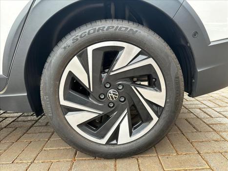 VOLKSWAGEN Nivus 1.0 4P FLEX 200 TSI HIGHLINE TURBO AUTOMÁTICO, Foto 9 VOLKSWAGEN Nivus 1.0 4P FLEX 200 TSI HIGHLINE TURBO AUTOMÁTICO, Foto 9