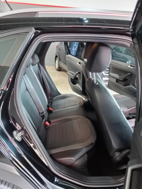 VOLKSWAGEN Nivus 1.0 4P FLEX 200 TSI HIGHLINE TURBO AUTOMTICO, Foto 16