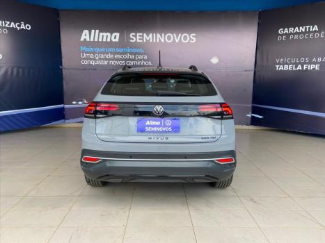 VOLKSWAGEN Nivus 1.0 4P FLEX 200 TSI HIGHLINE TURBO AUTOMTICO, Foto 6