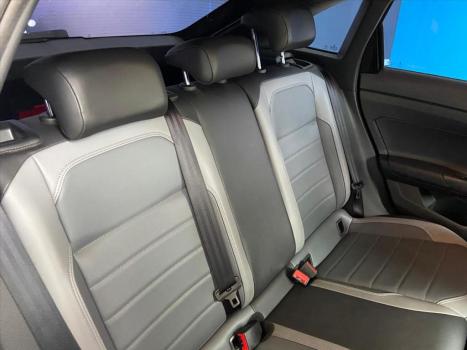 VOLKSWAGEN Nivus 1.0 4P FLEX 200 TSI HIGHLINE TURBO AUTOM�TICO, Foto 15