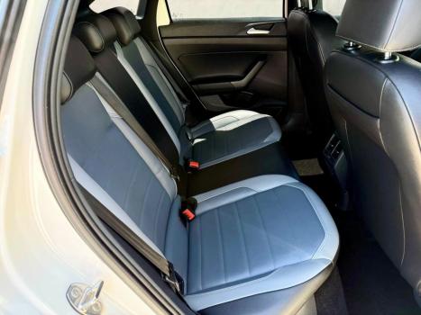 VOLKSWAGEN Nivus 1.0 4P FLEX 200 TSI HIGHLINE TURBO AUTOM�TICO, Foto 18