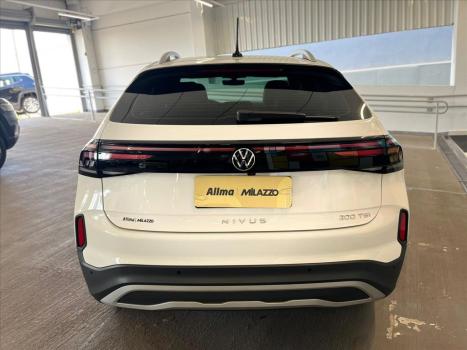 VOLKSWAGEN Nivus 1.0 4P FLEX 200 TSI HIGHLINE TURBO AUTOM�TICO, Foto 5