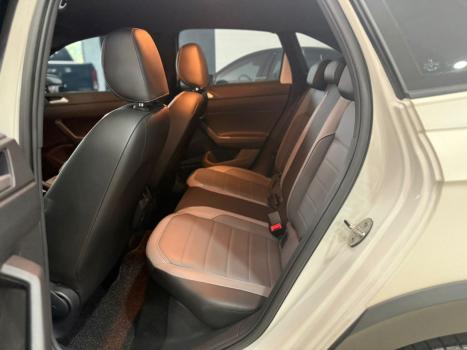 VOLKSWAGEN Nivus 1.0 4P FLEX 200 TSI HIGHLINE TURBO AUTOM�TICO, Foto 13
