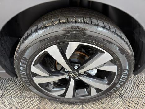 VOLKSWAGEN Nivus 1.0 4P FLEX 200 TSI HIGHLINE TURBO AUTOM�TICO, Foto 13