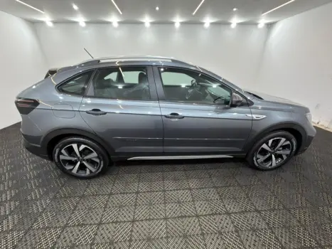 VOLKSWAGEN Nivus 1.0 4P FLEX 200 TSI HIGHLINE TURBO AUTOM�TICO, Foto 4