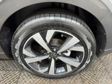 VOLKSWAGEN Nivus 1.0 4P FLEX 200 TSI HIGHLINE TURBO AUTOM�TICO, Foto 13