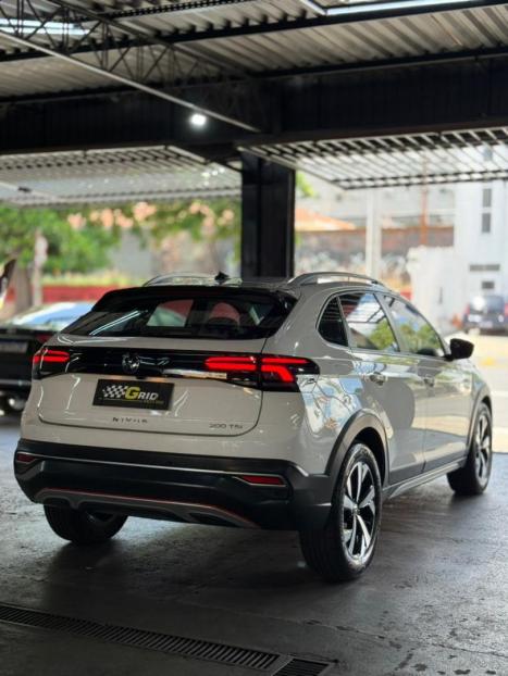 VOLKSWAGEN Nivus 1.0 4P FLEX 200 TSI HIGHLINE TURBO AUTOM�TICO, Foto 4