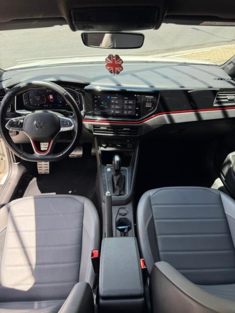 VOLKSWAGEN Nivus 1.0 4P FLEX 200 TSI HIGHLINE TURBO AUTOM�TICO, Foto 16