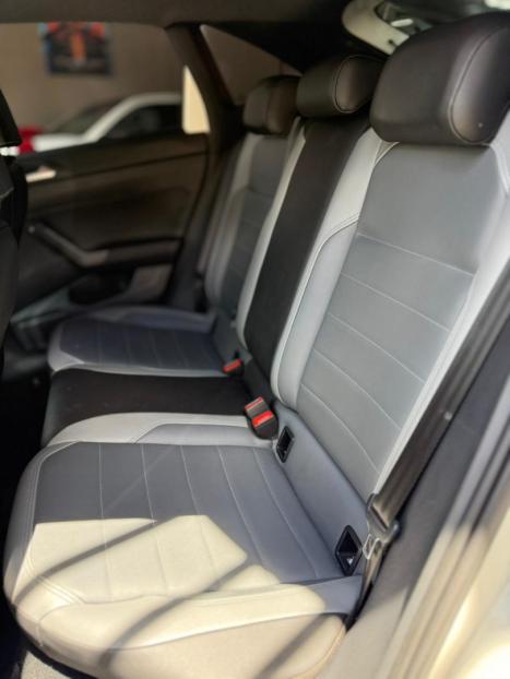 VOLKSWAGEN Nivus 1.0 4P FLEX 200 TSI HIGHLINE TURBO AUTOM�TICO, Foto 18