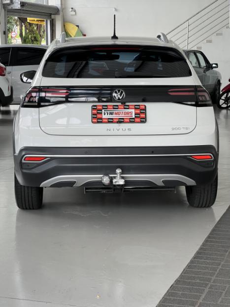 VOLKSWAGEN Nivus 1.0 4P FLEX 200 TSI HIGHLINE TURBO AUTOM�TICO, Foto 11