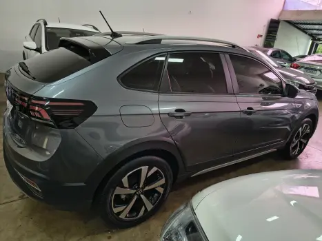 VOLKSWAGEN Nivus 1.0 4P FLEX 200 TSI HIGHLINE TURBO AUTOM�TICO, Foto 3