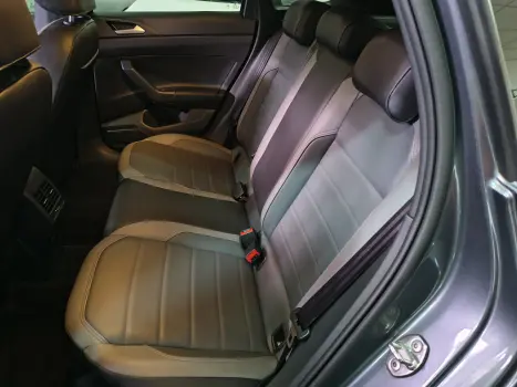 VOLKSWAGEN Nivus 1.0 4P FLEX 200 TSI HIGHLINE TURBO AUTOM�TICO, Foto 7