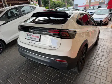 VOLKSWAGEN Nivus 1.0 4P FLEX 200 TSI HIGHLINE TURBO AUTOM�TICO, Foto 5