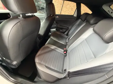 VOLKSWAGEN Nivus 1.0 4P FLEX 200 TSI HIGHLINE TURBO AUTOM�TICO, Foto 7