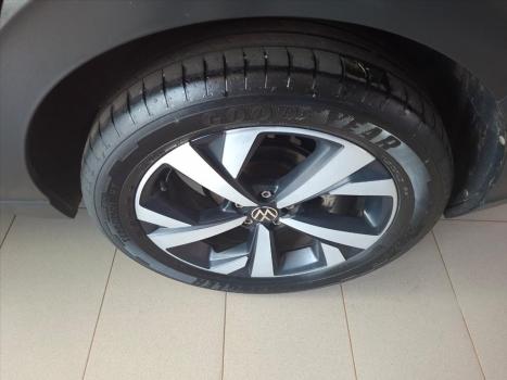 VOLKSWAGEN Nivus 1.0 4P FLEX 200 TSI HIGHLINE TURBO AUTOM�TICO, Foto 10