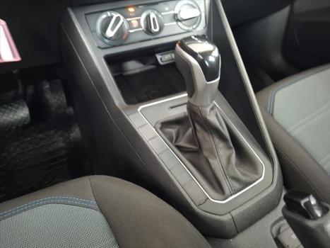 VOLKSWAGEN Nivus 1.0 4P FLEX 200 TSI COMFORTLINE TURBO AUTOM�TICO, Foto 14