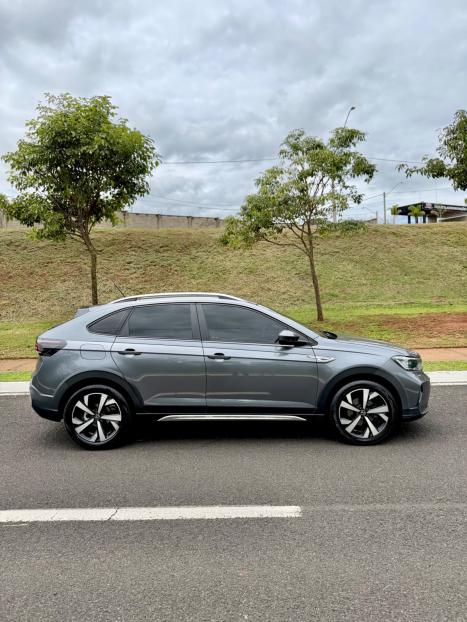 VOLKSWAGEN Nivus 1.0 4P FLEX 200 TSI HIGHLINE TURBO AUTOM�TICO, Foto 3