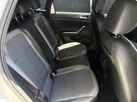 VOLKSWAGEN Nivus 1.0 4P FLEX 200 TSI HIGHLINE TURBO AUTOM�TICO, Foto 10