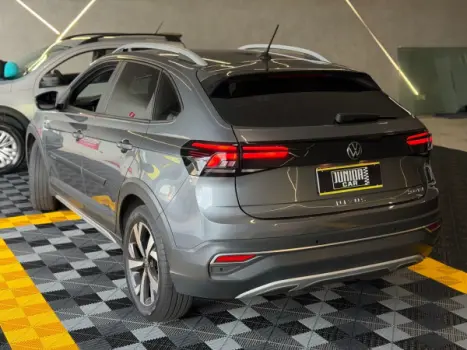 VOLKSWAGEN Nivus 1.0 4P FLEX 200 TSI HIGHLINE TURBO AUTOM�TICO, Foto 9