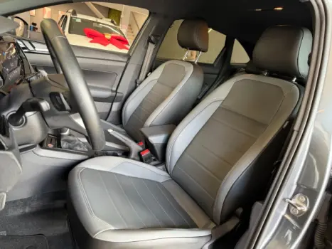 VOLKSWAGEN Nivus 1.0 4P FLEX 200 TSI HIGHLINE TURBO AUTOM�TICO, Foto 14