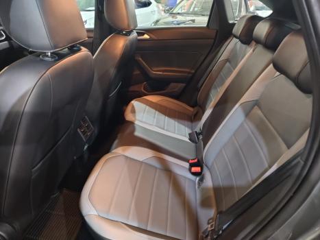 VOLKSWAGEN Nivus 1.0 4P FLEX 200 TSI HIGHLINE TURBO AUTOM�TICO, Foto 14