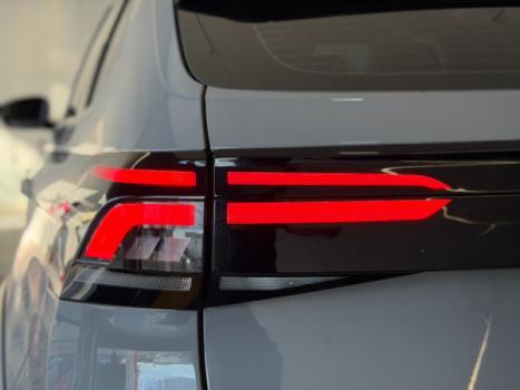 VOLKSWAGEN Nivus 1.0 4P FLEX 200 TSI HIGHLINE TURBO AUTOM�TICO, Foto 11