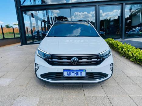 VOLKSWAGEN Nivus 1.0 4P FLEX 200 TSI HIGHLINE TURBO AUTOM�TICO, Foto 2