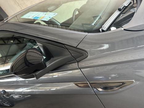 VOLKSWAGEN Nivus 1.0 4P FLEX 200 TSI HIGHLINE TURBO AUTOM�TICO, Foto 11