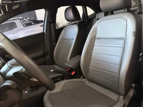 VOLKSWAGEN Nivus 1.0 4P FLEX 200 TSI HIGHLINE TURBO AUTOM�TICO, Foto 8