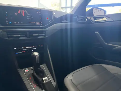 VOLKSWAGEN Nivus 1.0 4P FLEX 200 TSI HIGHLINE TURBO AUTOM�TICO, Foto 9