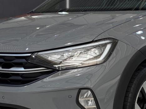 VOLKSWAGEN Nivus 1.0 4P FLEX 200 TSI HIGHLINE TURBO AUTOM�TICO, Foto 3