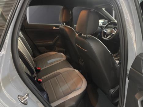 VOLKSWAGEN Nivus 1.0 4P FLEX 200 TSI HIGHLINE TURBO AUTOM�TICO, Foto 11