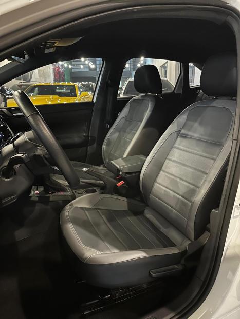 VOLKSWAGEN Nivus 1.0 4P FLEX 200 TSI HIGHLINE TURBO AUTOM�TICO, Foto 6