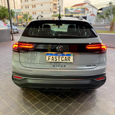 VOLKSWAGEN Nivus 1.0 4P FLEX 200 TSI HIGHLINE TURBO AUTOM�TICO, Foto 7