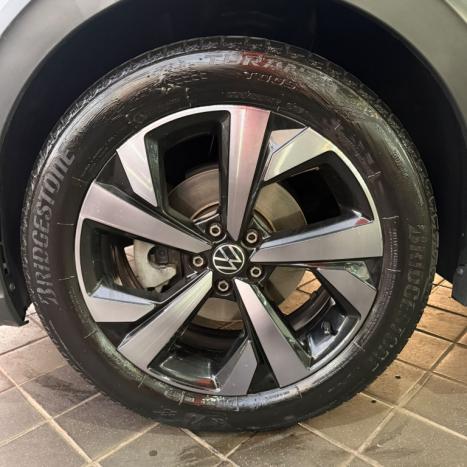 VOLKSWAGEN Nivus 1.0 4P FLEX 200 TSI HIGHLINE TURBO AUTOM�TICO, Foto 13