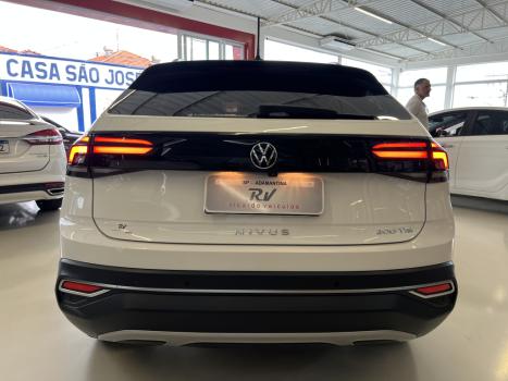 VOLKSWAGEN Nivus 1.0 4P FLEX 200 TSI HIGHLINE TURBO AUTOM�TICO, Foto 4