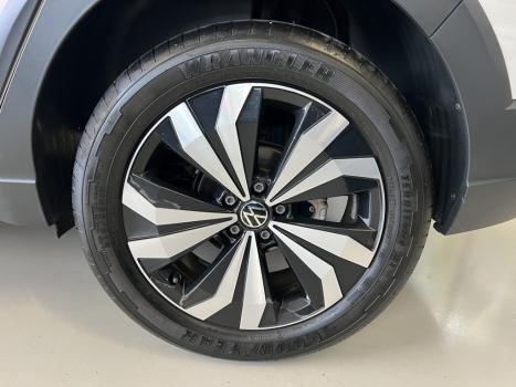 VOLKSWAGEN Nivus 1.0 4P FLEX 200 TSI HIGHLINE TURBO AUTOM�TICO, Foto 5