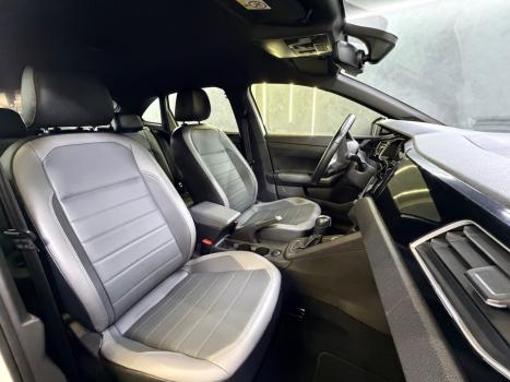VOLKSWAGEN Nivus 1.0 4P FLEX 200 TSI HIGHLINE TURBO AUTOM�TICO, Foto 11