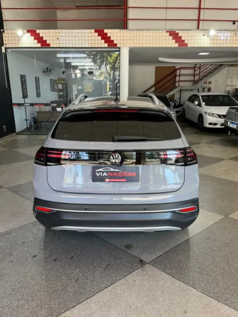 VOLKSWAGEN Nivus 1.0 4P FLEX 200 TSI HIGHLINE TURBO AUTOM�TICO, Foto 6