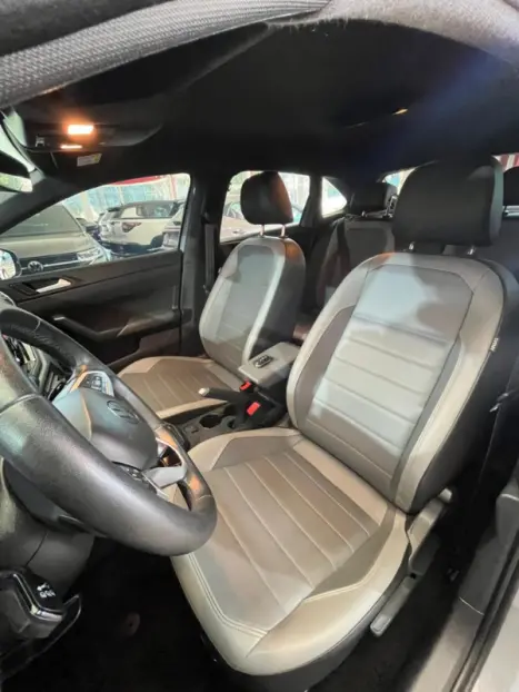 VOLKSWAGEN Nivus 1.0 4P FLEX 200 TSI HIGHLINE TURBO AUTOM�TICO, Foto 15