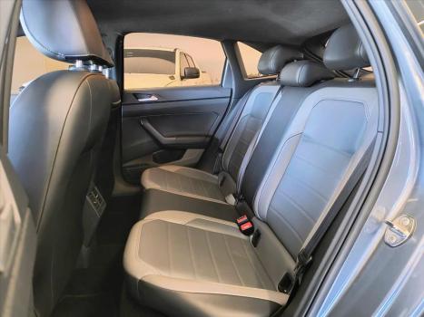 VOLKSWAGEN Nivus 1.0 4P FLEX 200 TSI HIGHLINE TURBO AUTOM�TICO, Foto 8